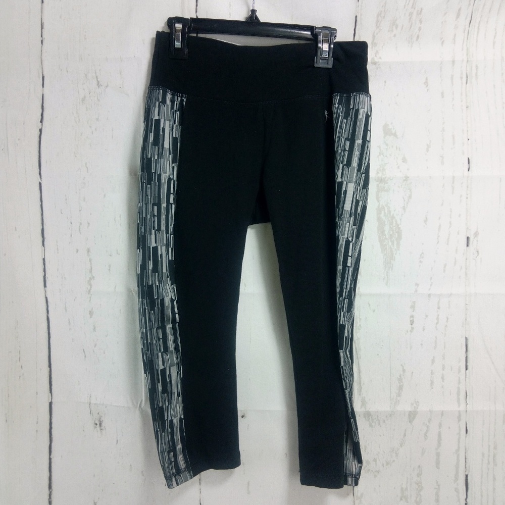 Danskin Now Fitted Black White Active Wear